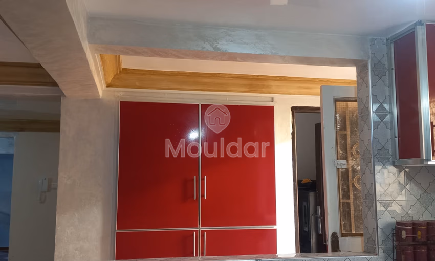 Villa à vendre avec terrasse et trois étages