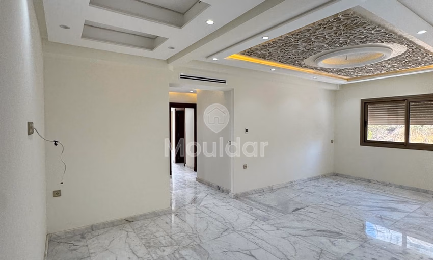 Apartamento en venta con balcón