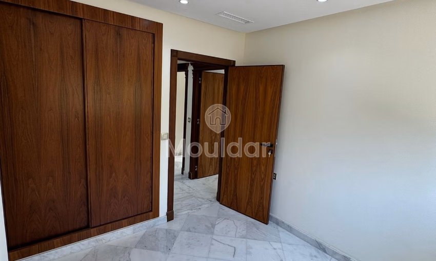 Apartamento en venta con balcón