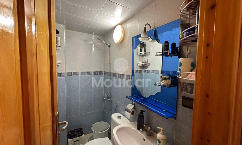 شقة للشراء مع تراس في الطابق الأول