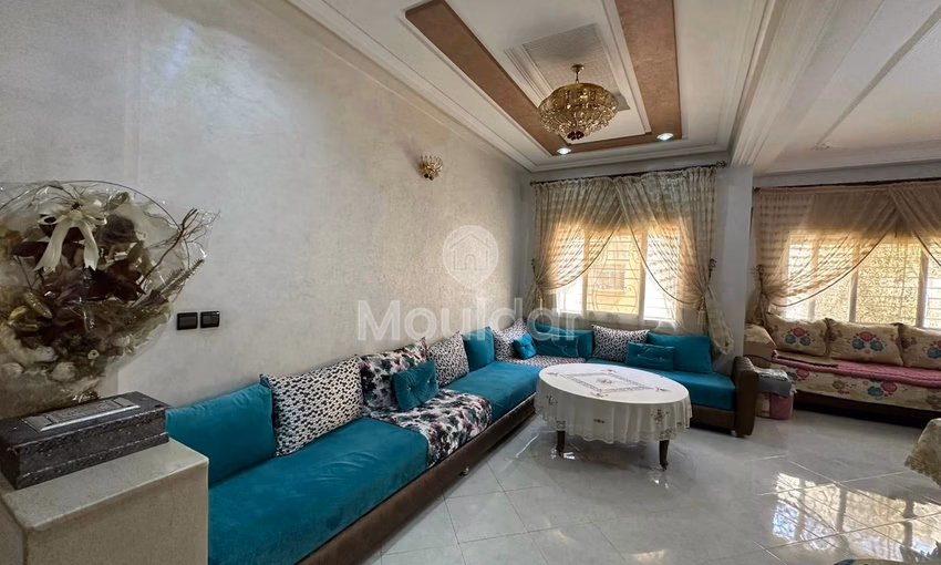 شقة للشراء مع تراس في الطابق الأول