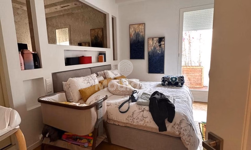 شقة للبيع، 3 غرف نوم، 180 م²، سيدي بليوط، الدار البيضاء، الطابق الخامس.