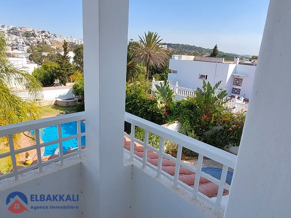 Villa à louer avec piscine et deux étages Villa à louer avec piscine et deux étages