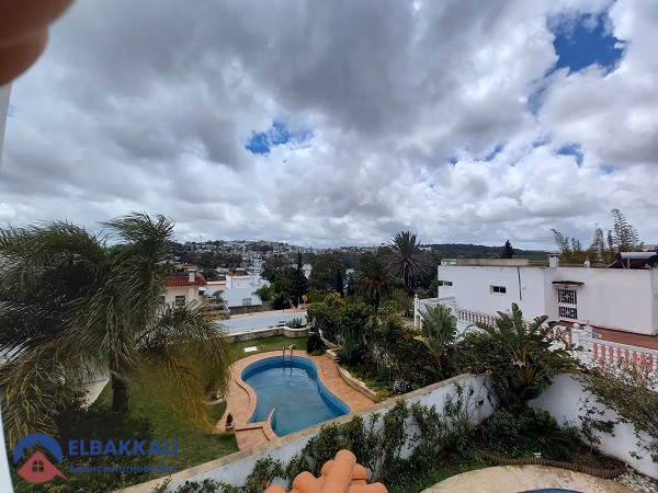 Villa à louer avec piscine et deux étages Villa à louer avec piscine et deux étages