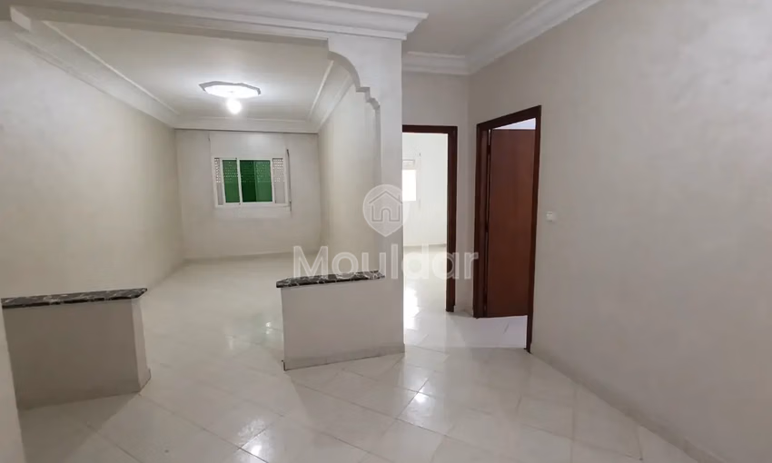 Appartement à louer avec balcon au premier étage