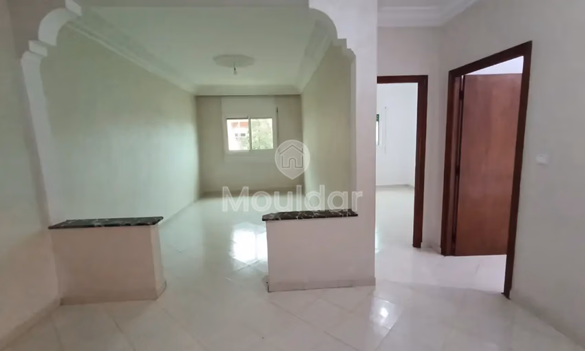 Appartement à louer avec balcon au premier étage