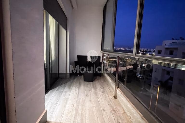 ستوديو للشراء مع تراس في الطابق الأرضي