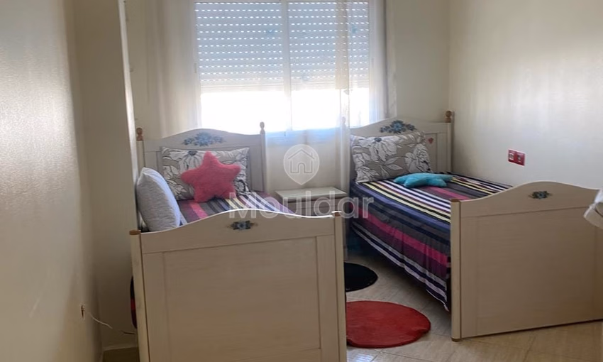 شقة للشراء مع شرفة في الطابق الخامس