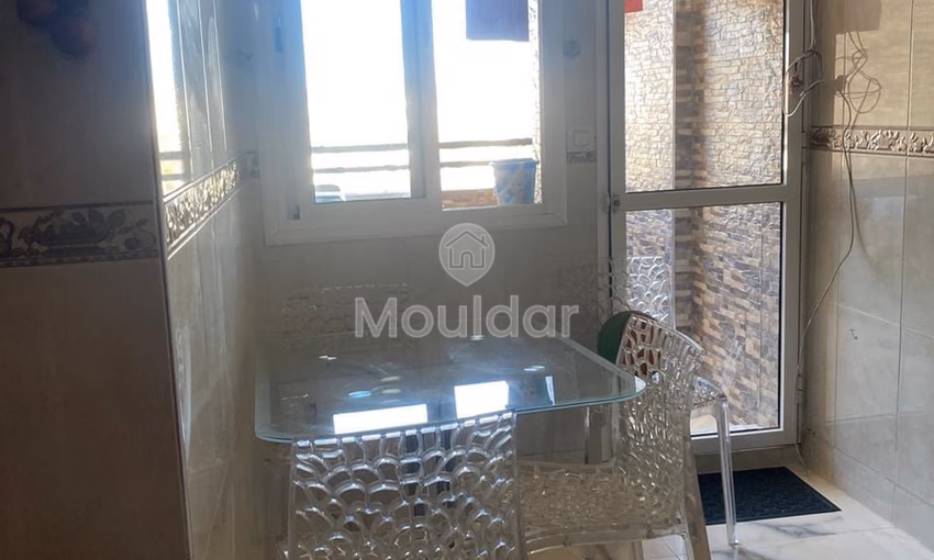 شقة للشراء مع شرفة في الطابق الخامس