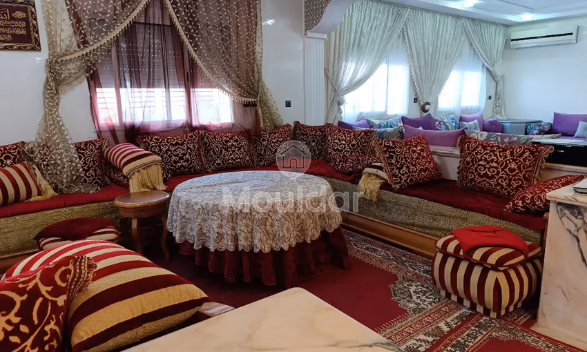 فيلا للشراء مع تراس