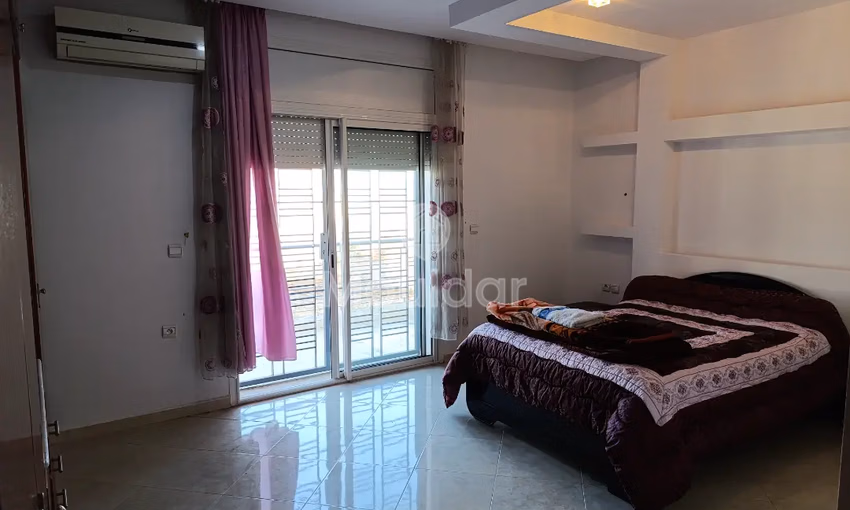 فيلا للشراء مع تراس