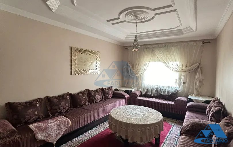 Appartement à louer avec balcon au premier étage