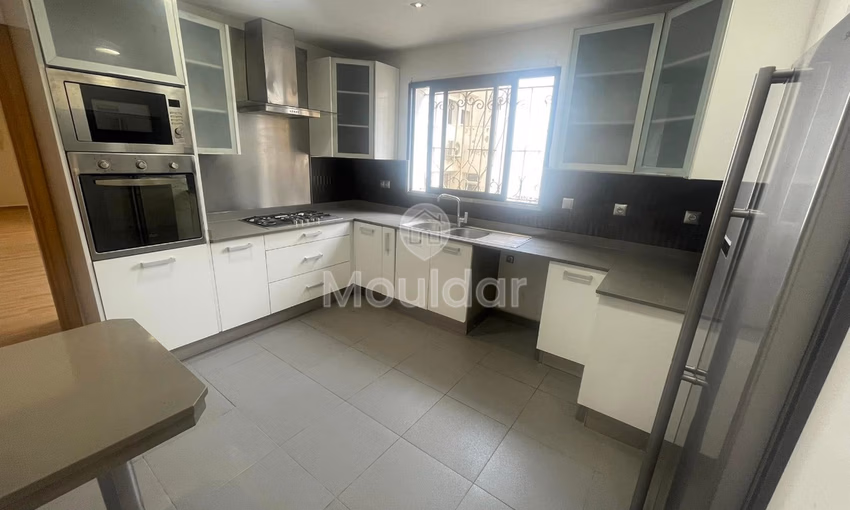 Appartement à louer - Triangle d'Or, Casablanca, 3 chambres, 197 m²