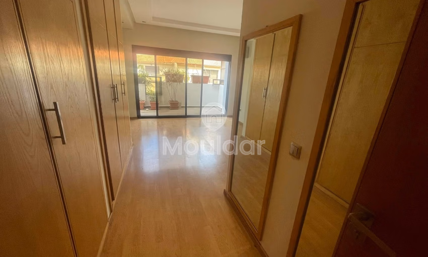 Appartement à louer - Triangle d'Or, Casablanca, 3 chambres, 197 m²