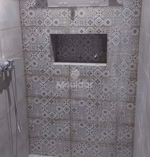 شقة للبيع مع تراس في الطابق الأرضي