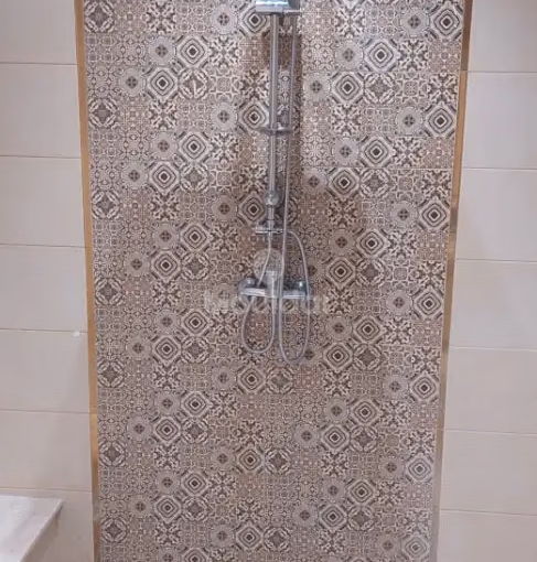 شقة للبيع مع تراس في الطابق الأرضي