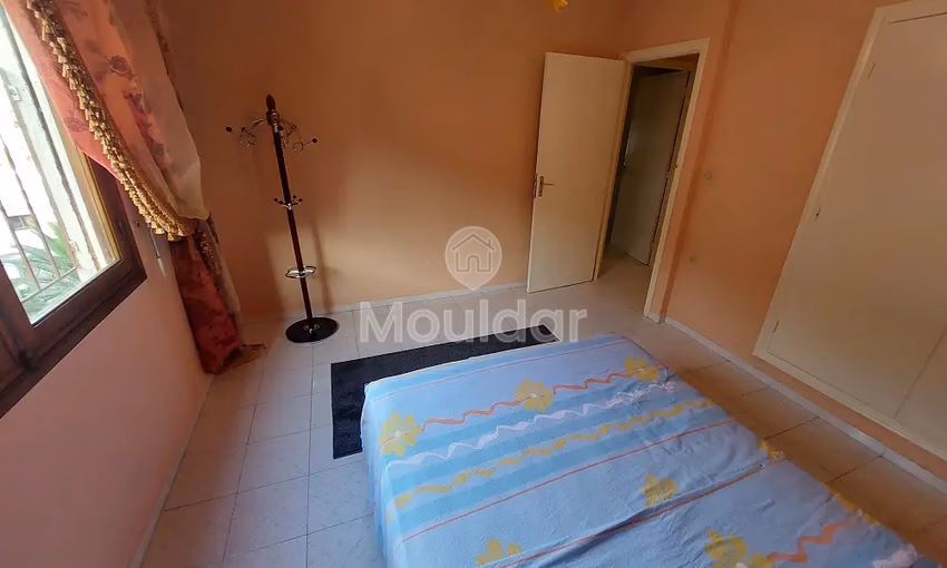 شقة للإيجار مع شرفة