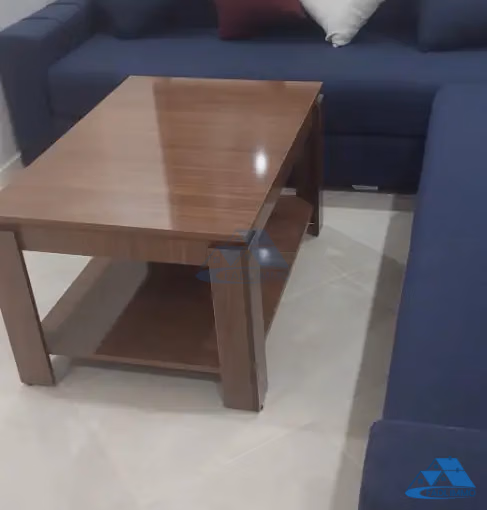 Studio à louer avec balcon au cinquième étage