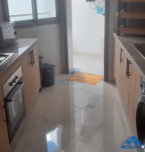 Studio à louer avec balcon au cinquième étage