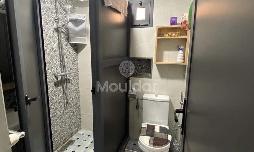 ستوديو للإيجار في الطابق الأرضي ستوديو للإيجار في الطابق الأرضي