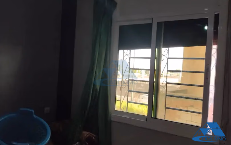 Appartement à vendre avec balcon au premier étage