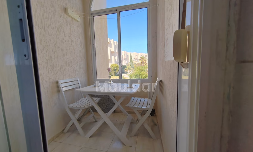 شقة للإيجار مع مسبح في الطابق الأرضي شقة للإيجار مع مسبح في الطابق الأرضي