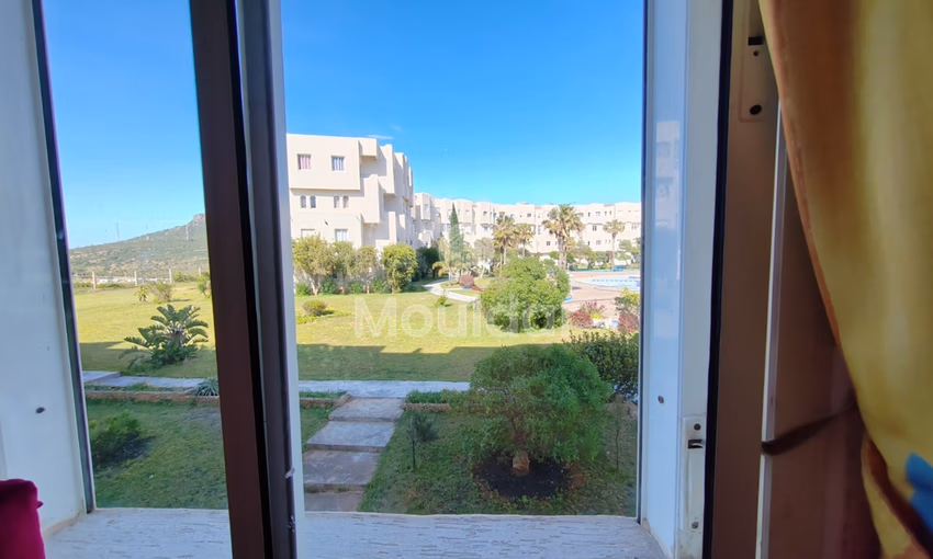 شقة للإيجار مع مسبح في الطابق الأرضي شقة للإيجار مع مسبح في الطابق الأرضي