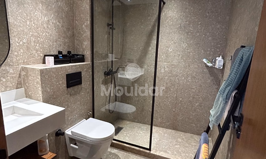 Estudio en alquiler con terraza en el tercer piso