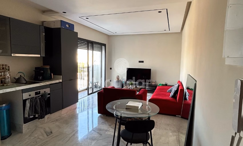 Estudio en alquiler con terraza en el tercer piso