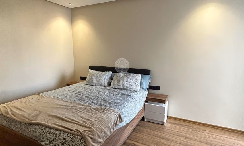 Estudio en alquiler con terraza en el tercer piso