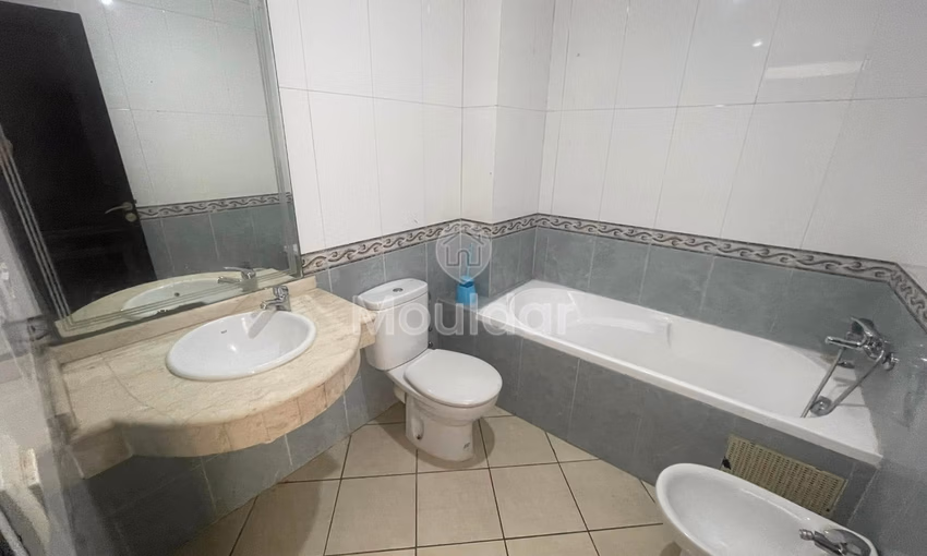 Appartement à louer, 3 chambres, 100m², La Gironde, Casablanca. Appartement à louer, 3 chambres, 100m², La Gironde, Casablanca.