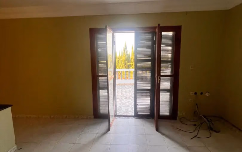 Villa for sale in Idaouguerd with pool - 4 bedrooms, 900 m².