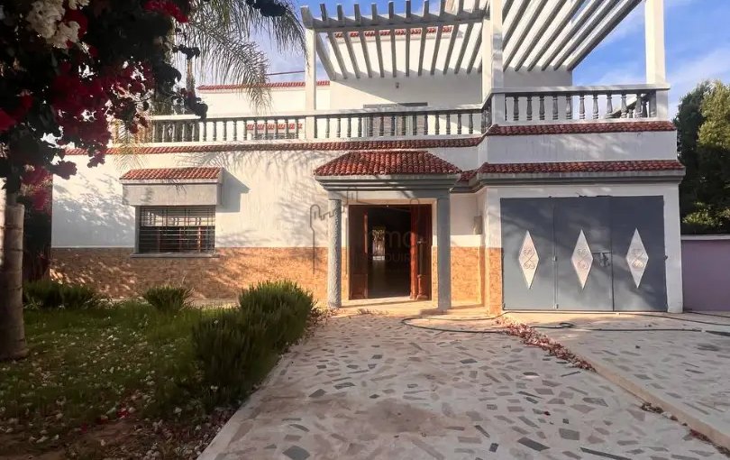 Villa zum Verkauf in Idaouguerd mit Pool - 4 Schlafzimmer, 900 m². - view 9