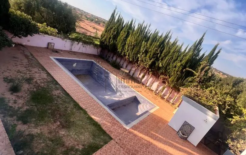 Villa à vendre à idaouguerd avec piscine - 4 chambres, 900 m². - view 2