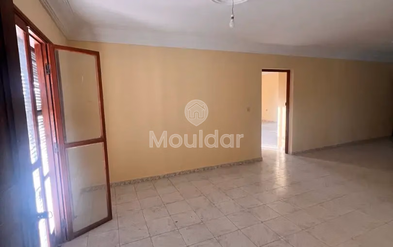 Villa à vendre à idaouguerd avec piscine - 4 chambres, 900 m². Villa à vendre à idaouguerd avec piscine - 4 chambres, 900 m².