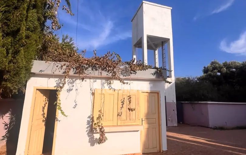 Villa à vendre à idaouguerd avec piscine - 4 chambres, 900 m². Villa à vendre à idaouguerd avec piscine - 4 chambres, 900 m².