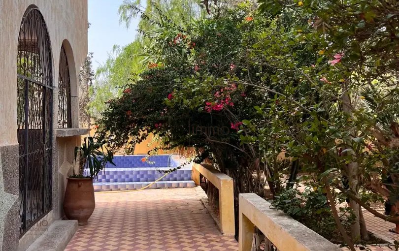 Vila à venda com piscina - view 2
