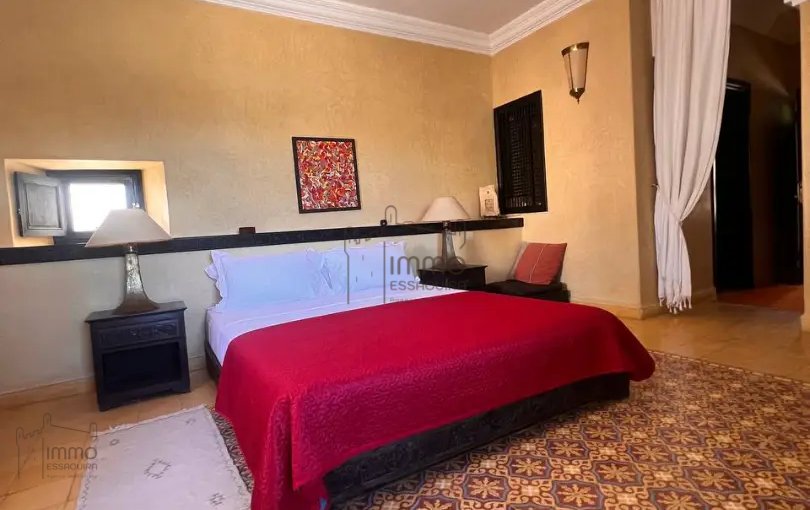 Villa en venta con piscina - view 10