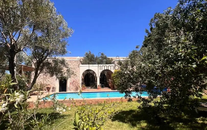 Villa for sale with swimming pool - view 5