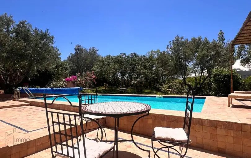 Villa en venta con piscina - view 7
