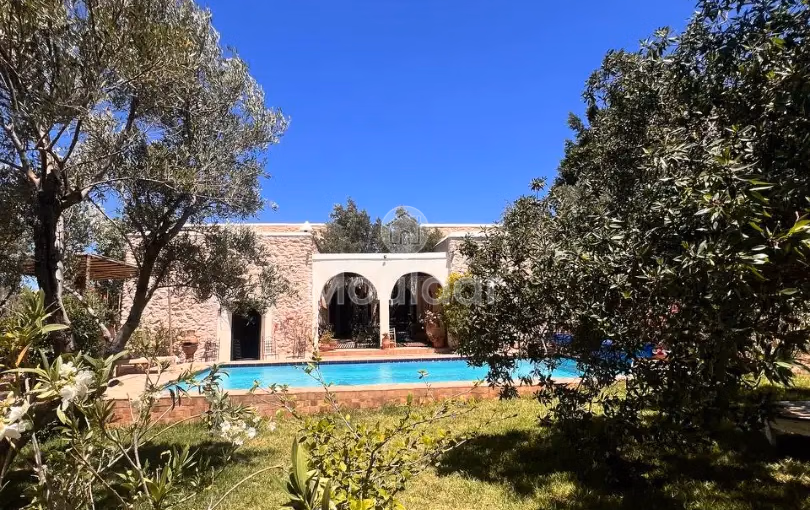 Villa à vendre avec piscine Villa à vendre avec piscine