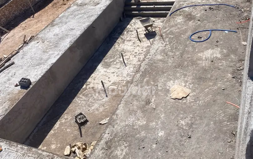 رياض للبيع مع مسبح - 6 غرف نوم، 2800 م²