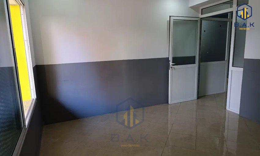 Office for rent with terrace on the first floor - view 3
