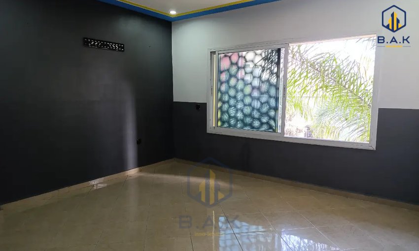 Office for rent with terrace on the first floor - view 2