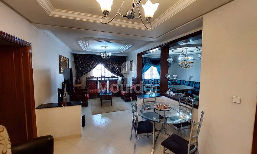 شقة للإيجار مع شرفة في الطابق الأرضي