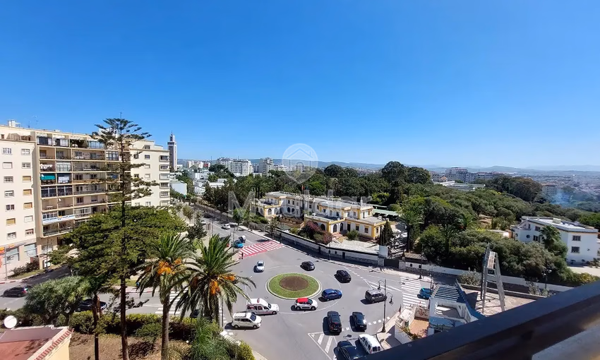 شقة للإيجار مع شرفة في الطابق الأرضي