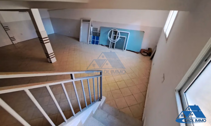 Local commercial à vendre Local commercial à vendre