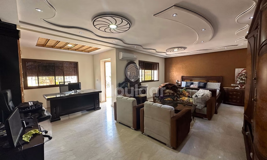 Villa à achat avec piscine Villa à achat avec piscine