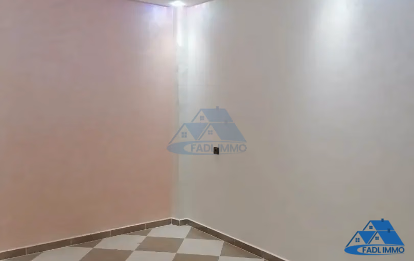 شقة للبيع في الطابق الأرضي