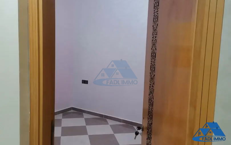 شقة للبيع في الطابق الأرضي